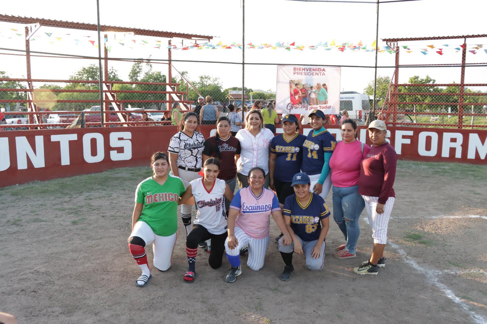 $!Renuevan estadio de beisbol y softbol en Matadero