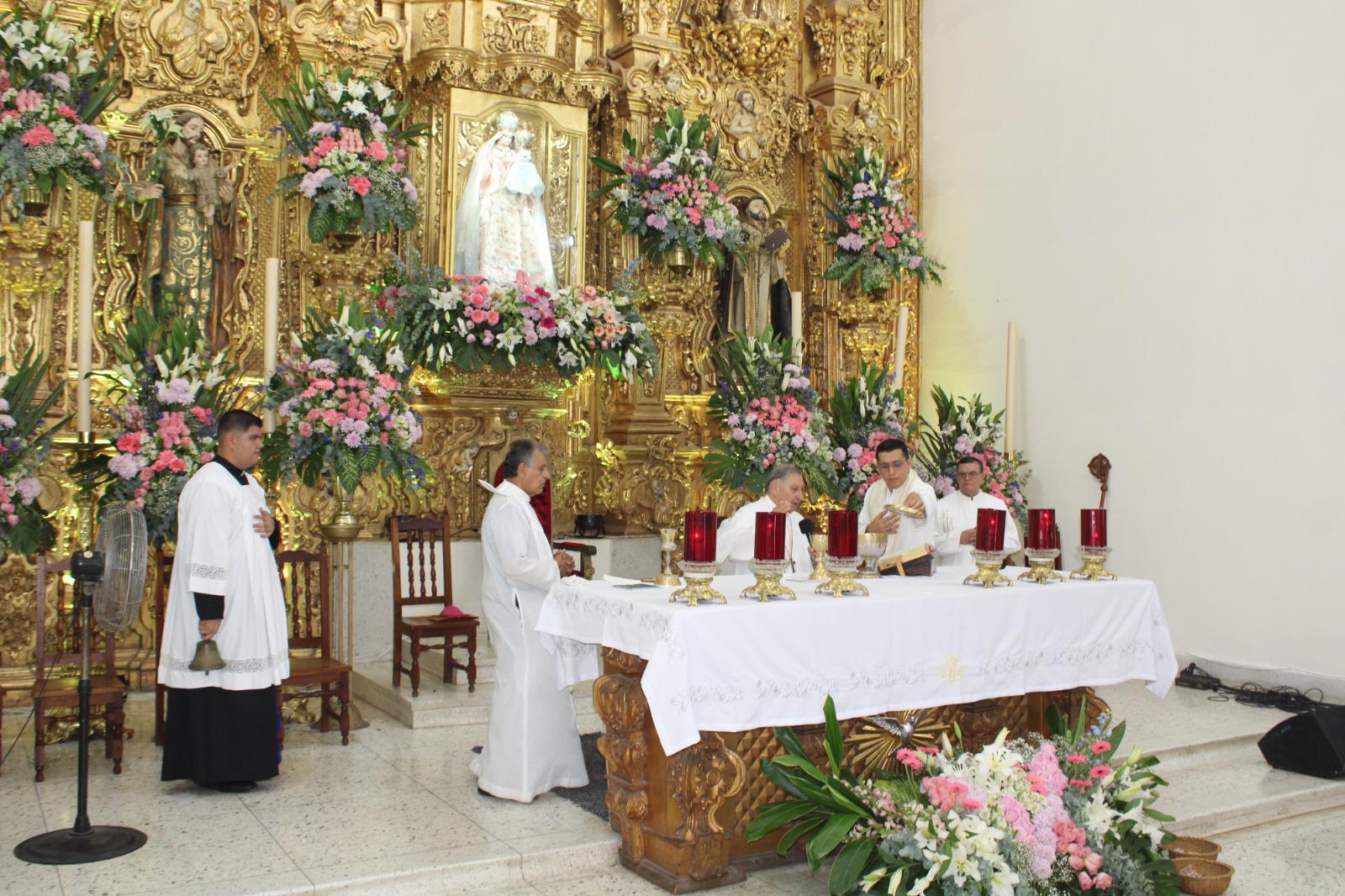 $!Obispo llama a fieles de la Virgen del Rosario a fomentar el respeto al prójimo