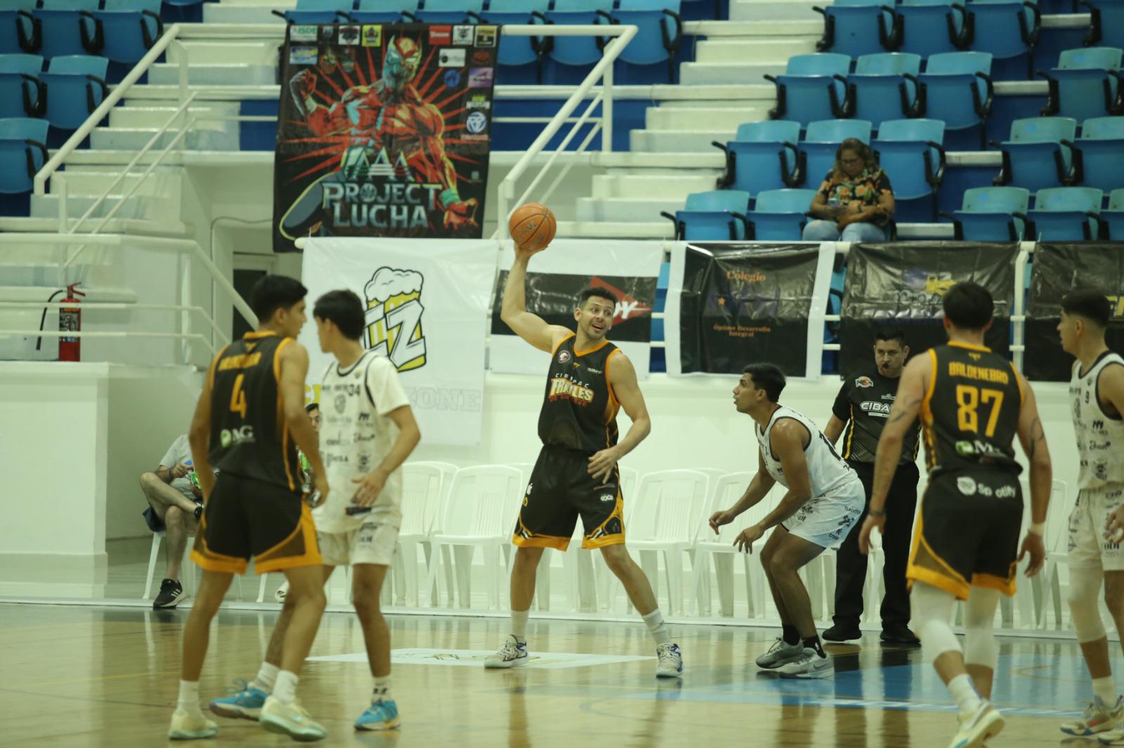 $!Piratas Basketball vuelve a sucumbir ante Frayles y su racha negativa no cesa