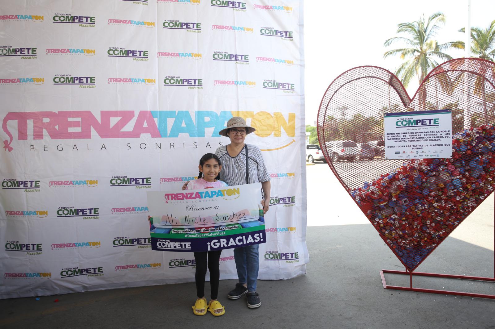 $!Celebran el Trenzatapatón en Mazatlán; buscan recolectar 200 trenzas y una tonelada de tapitas