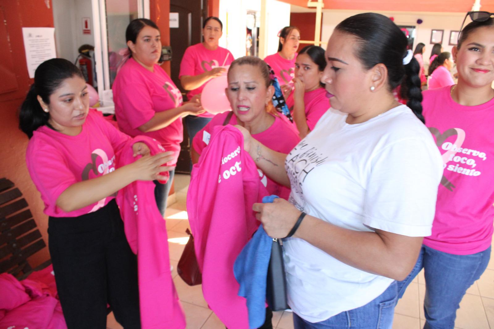 $!En Rosario, marchan de rosa para crear conciencia sobre el cáncer de mama