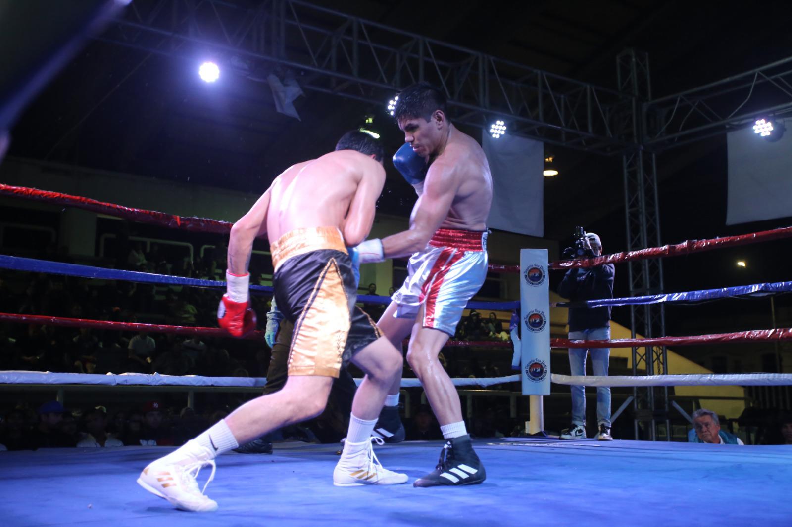 $!Sería en Mazatlán primera defensa del campeón mundial Pedro Guevara