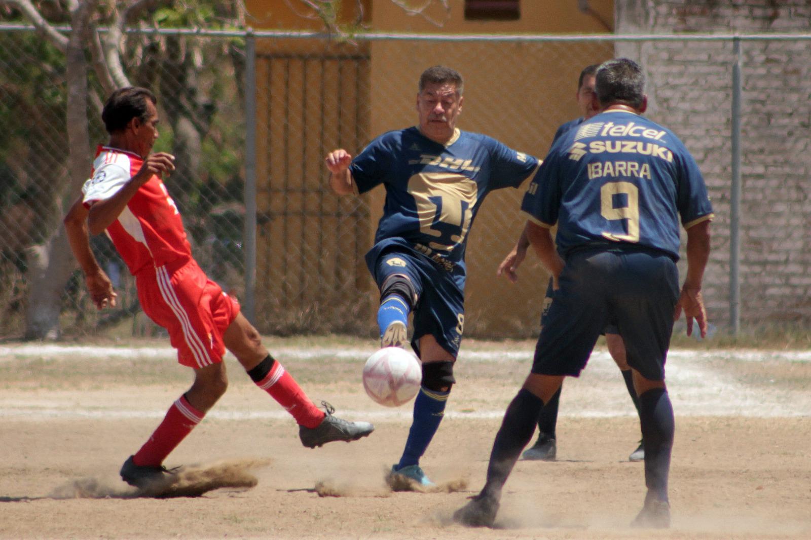 $!Muralla FC vuelve al sendero de la victoria en Liga Veteranos Platino