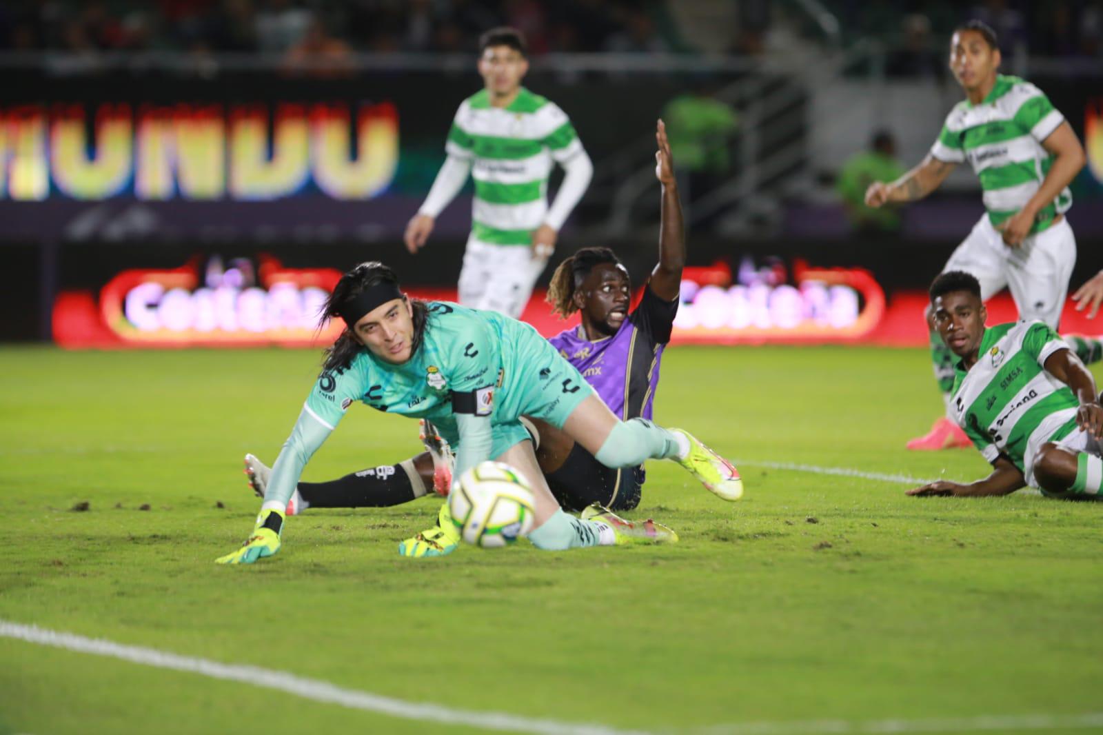 $!Mazatlán FC desilusiona en presentación en el Kraken