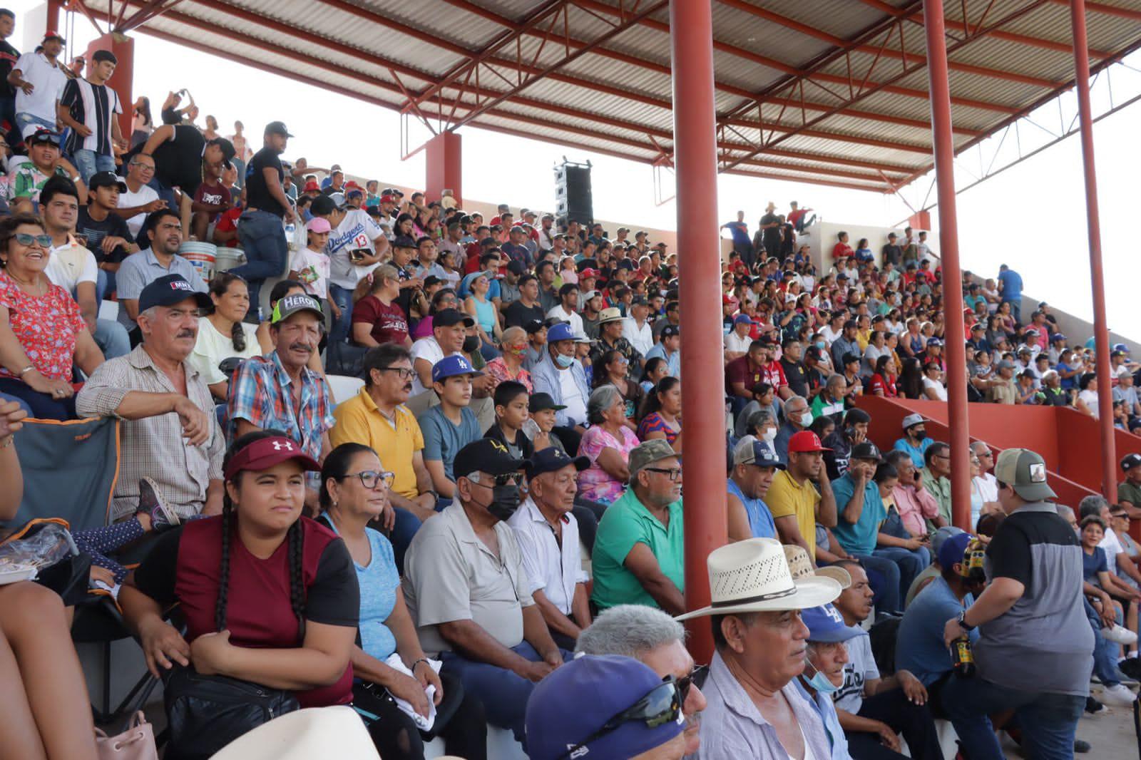 $!Exitoso resultó el juego ‘Beisbol con causa’ en Rosario a beneficio de DIF Municipal