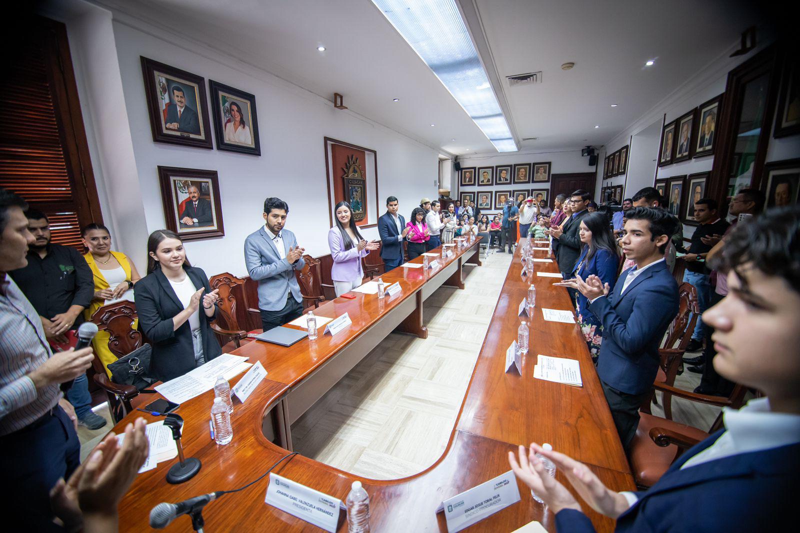 $!Celebran primera sesión del Cabildo Juvenil en Culiacán