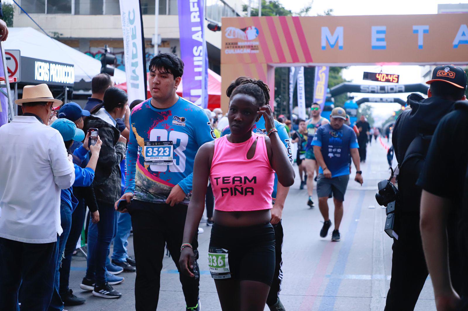 $!Mazatleca Norma Labrador conquista los 5K del Maratón de Culiacán