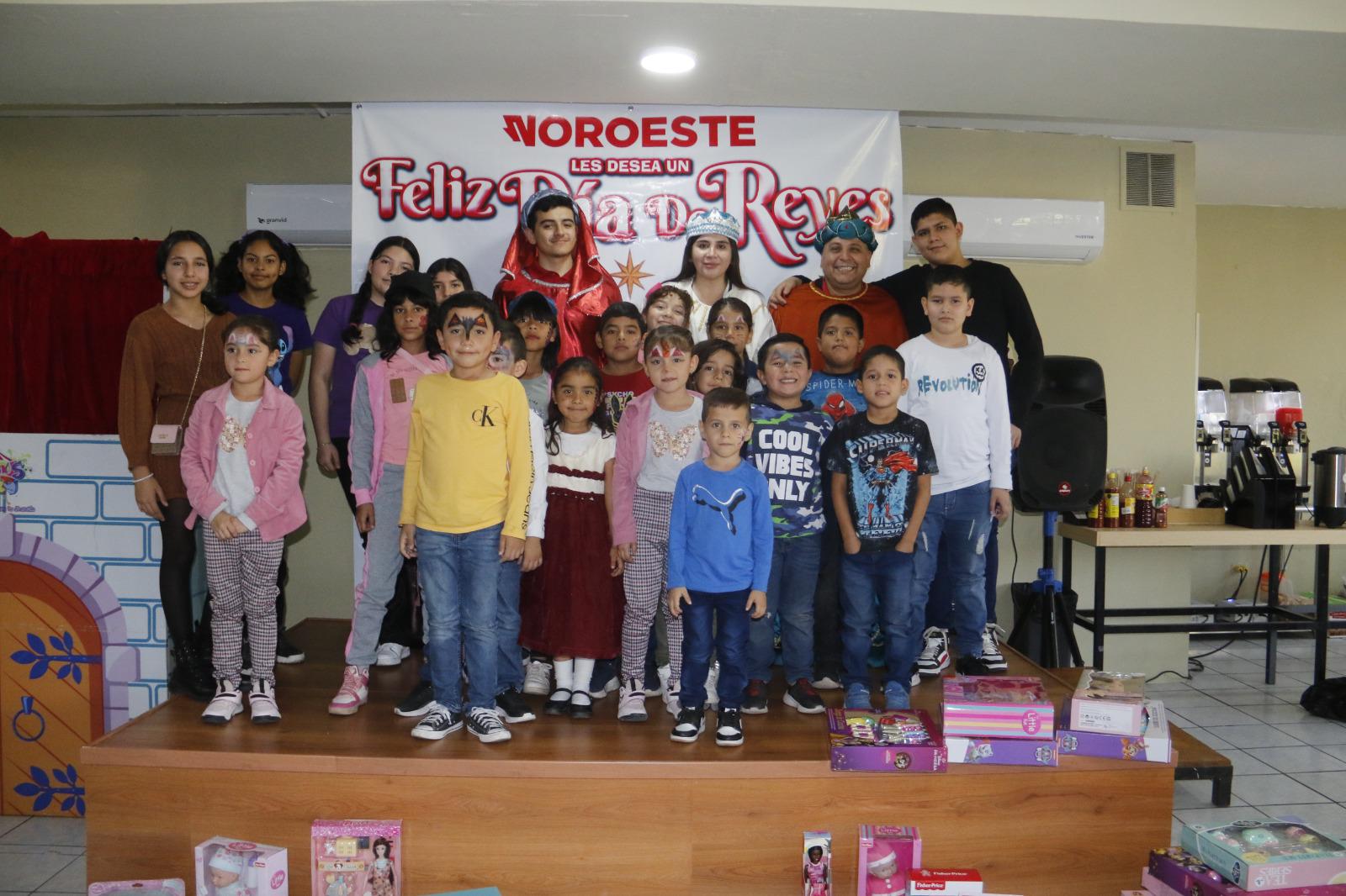 $!Llegan los Reyes Magos de Noroeste a Culiacán y transforman la ilusión de los pequeños en alegría