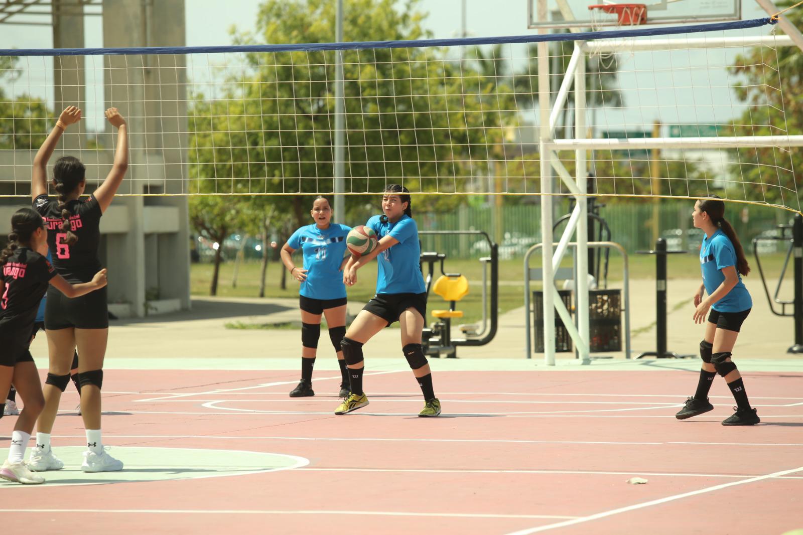 $!Clubes duranguenses se apoderan del Circuito Sinaloense de Voleibol