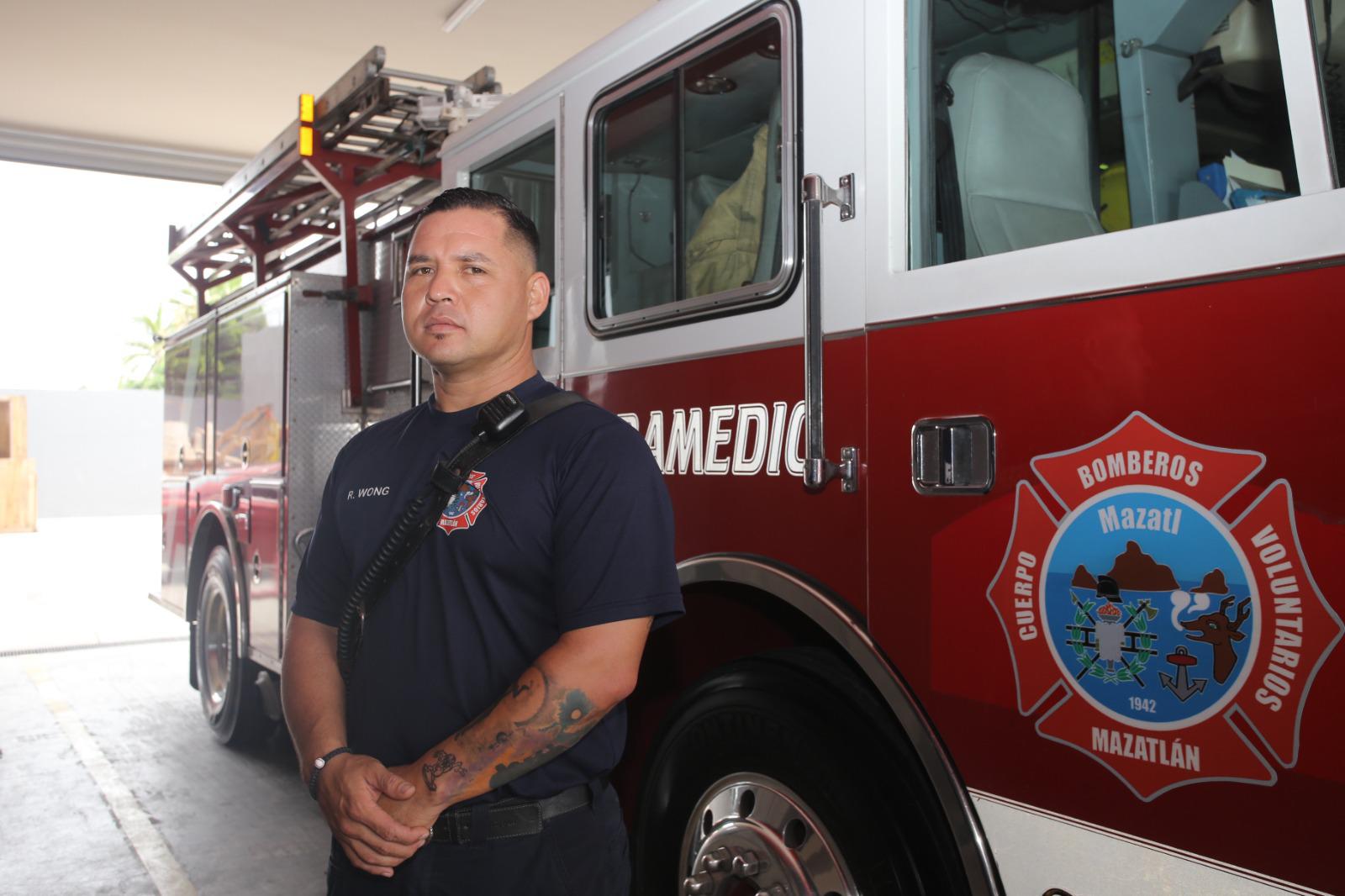 $!‘Ser bombero para mí significa valor y coraje’: Roberto Antonio Wong Berúmen