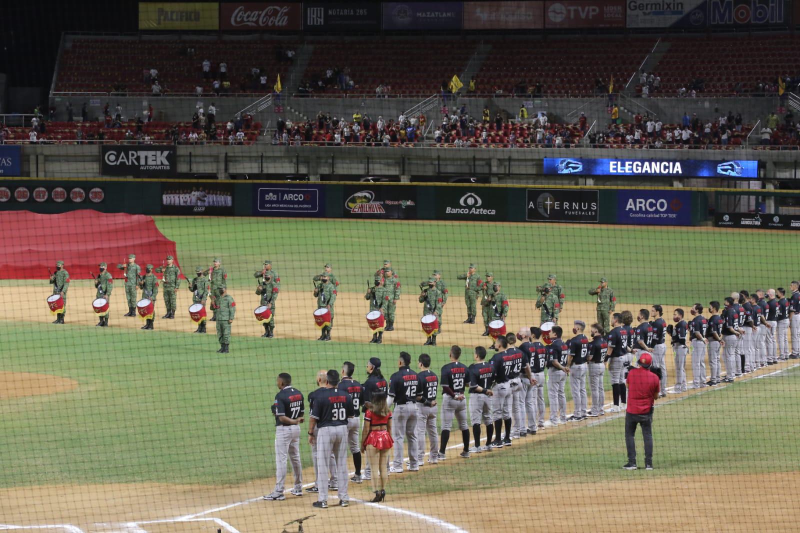 $!El Teodoro Mariscal se ilumina con la inauguración de la temporada de la LMP