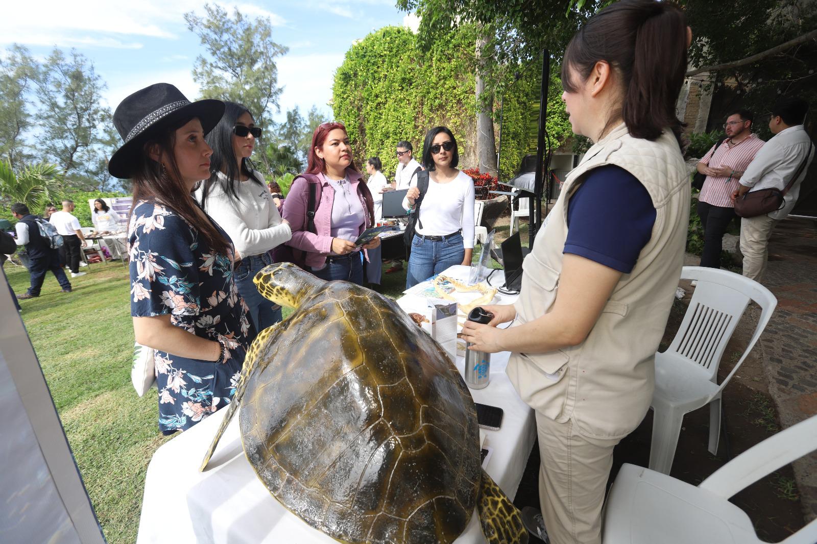 $!Inauguran en Mazatlán Encuentro de Biología en el Observatorio 1873