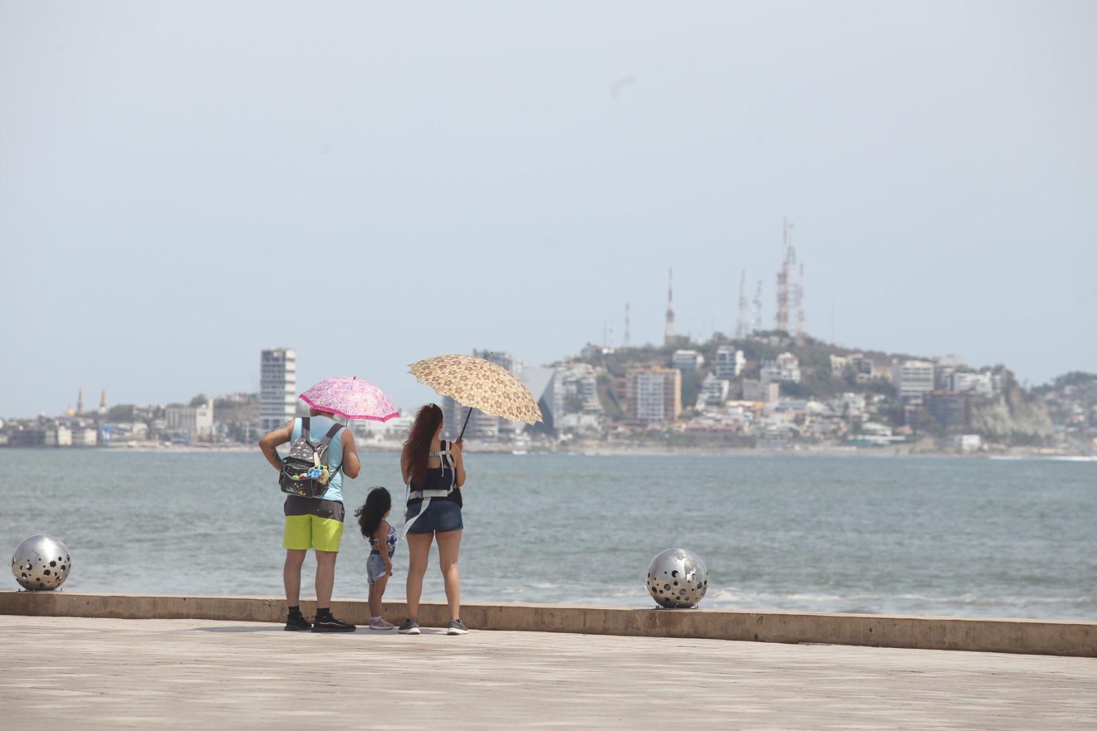 $!Se pronostican para los próximos días temperaturas superiores a los 45 grados en Sinaloa