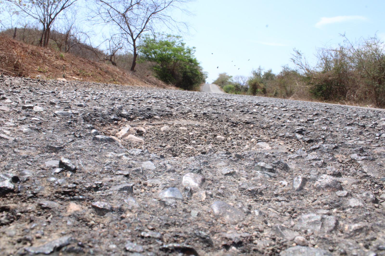 $!Alcalde de Rosario confía en promesa del Gobernador de atender carreteras estatales