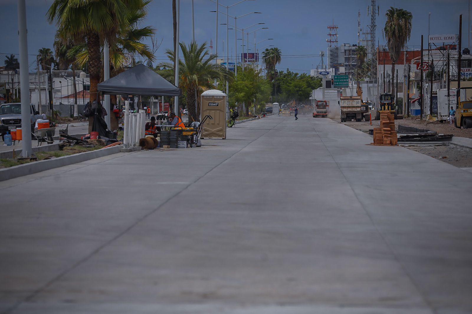 $!El ex beisbolista Teodoro Higuera inaugura, junto con el Gobierno de Sinaloa, camino en Ahome