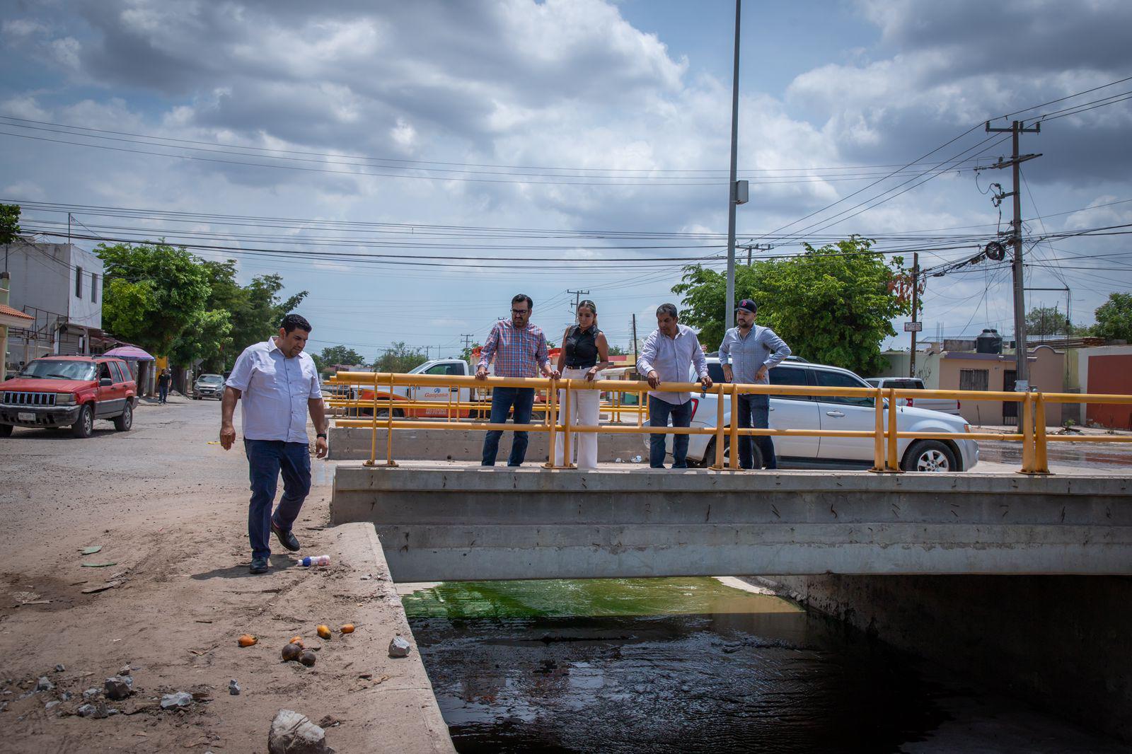 $!Ordena Alcalde de Culiacán instalación de barandal en canal de Chulavista