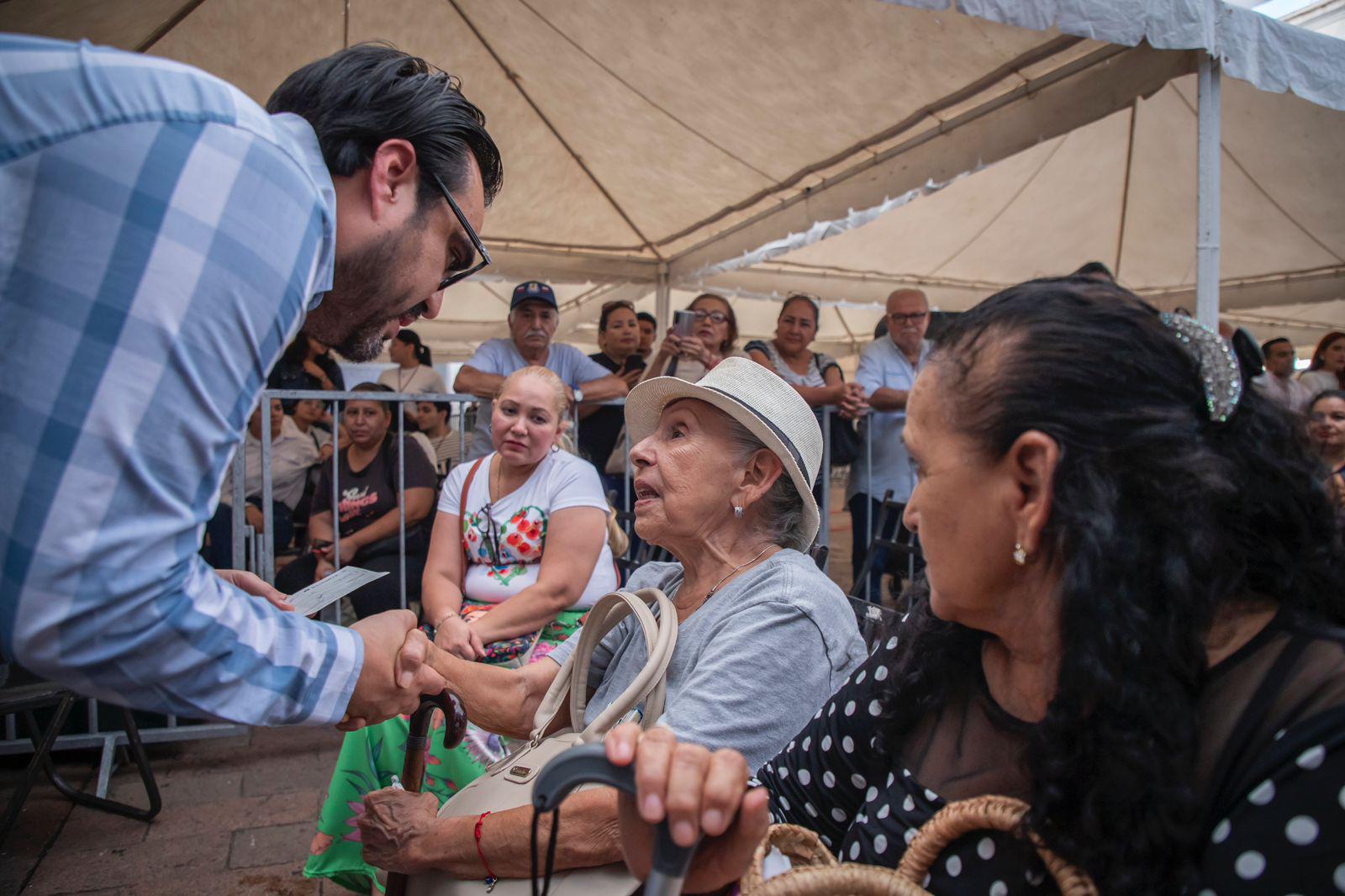 $!Suma Ayuntamiento de Culiacán 651 apoyos a comerciantes afectados por violencia en Sinaloa