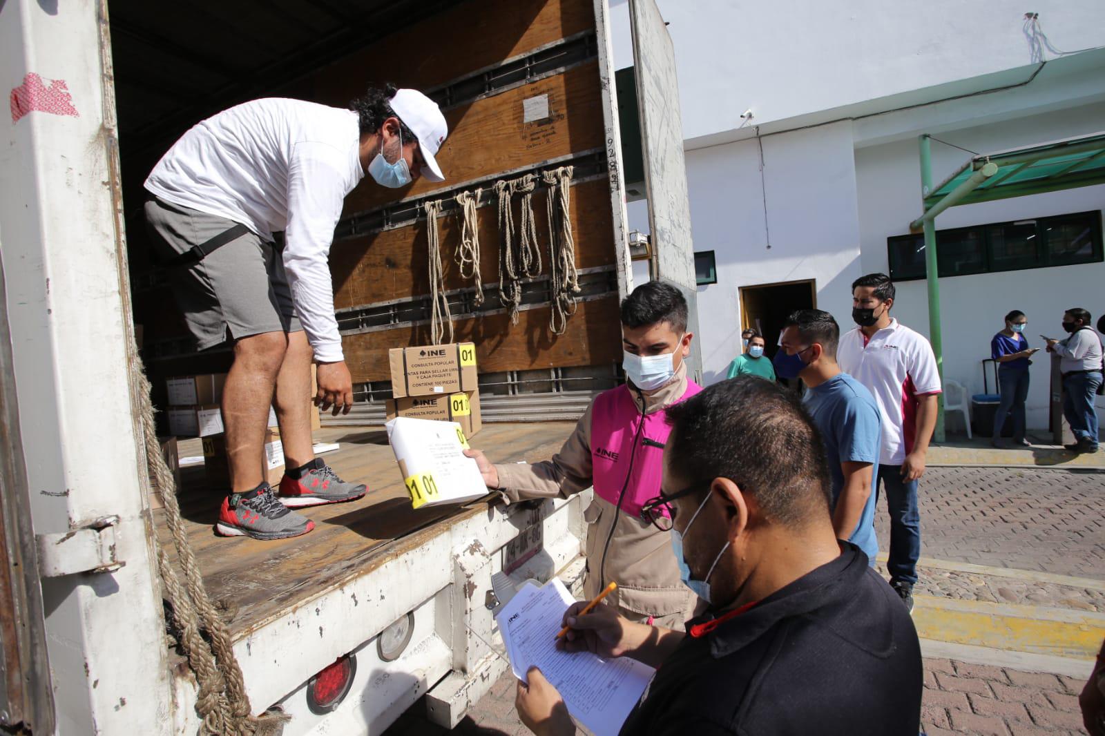 $!Llega a Mazatlán material para consulta popular del 1 de agosto