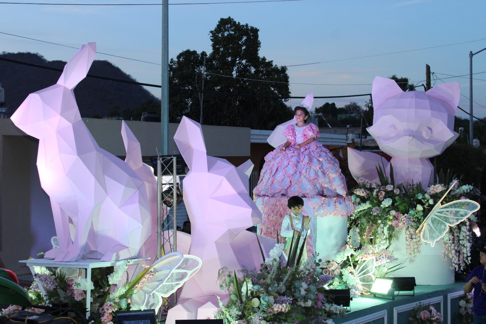 $!Se llenan de fiesta las calles de Rosario con el desfile de la Primavera