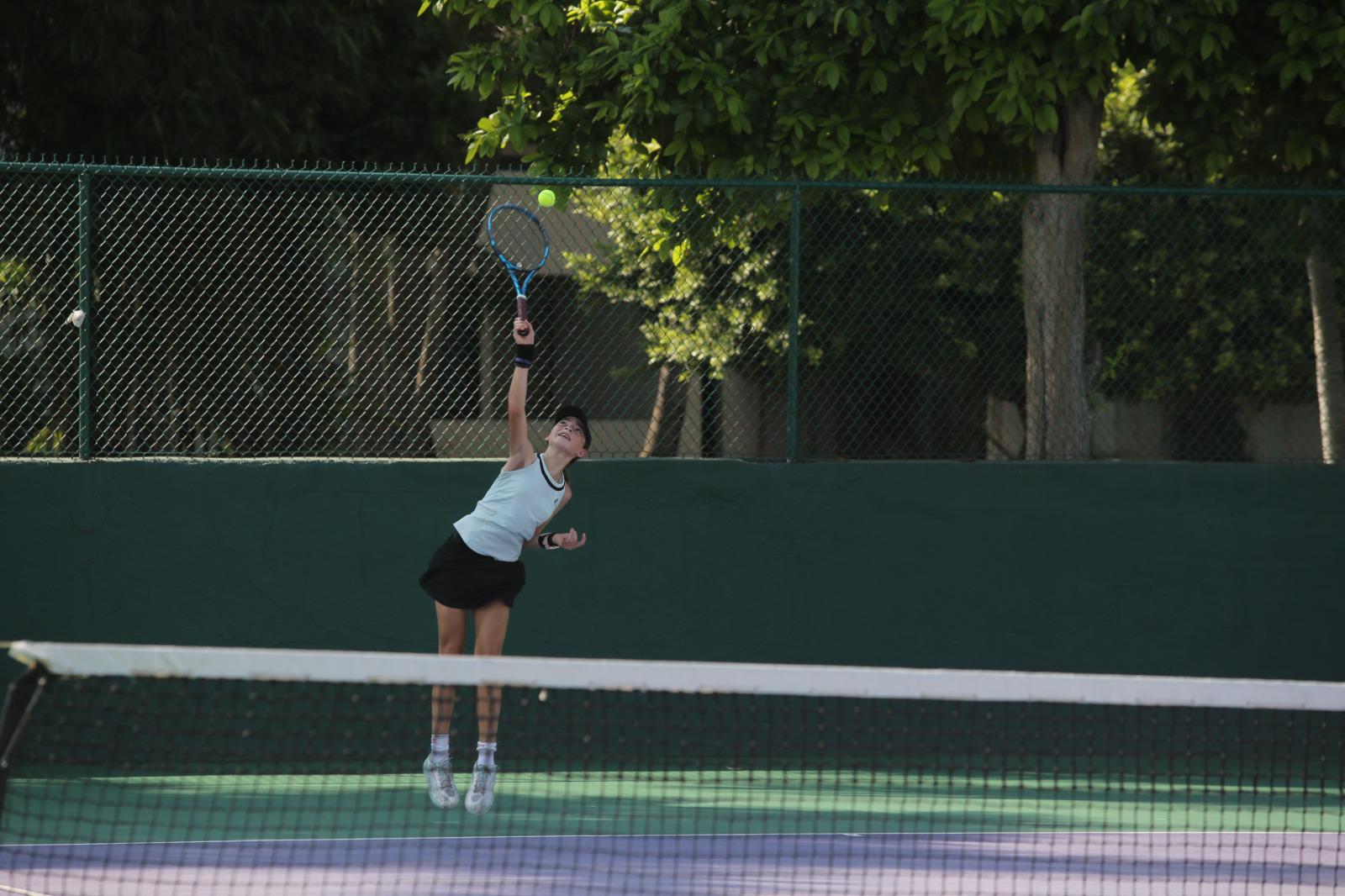 $!Copa de Tenis Amstel Ultra de la Raza entra en su fase final