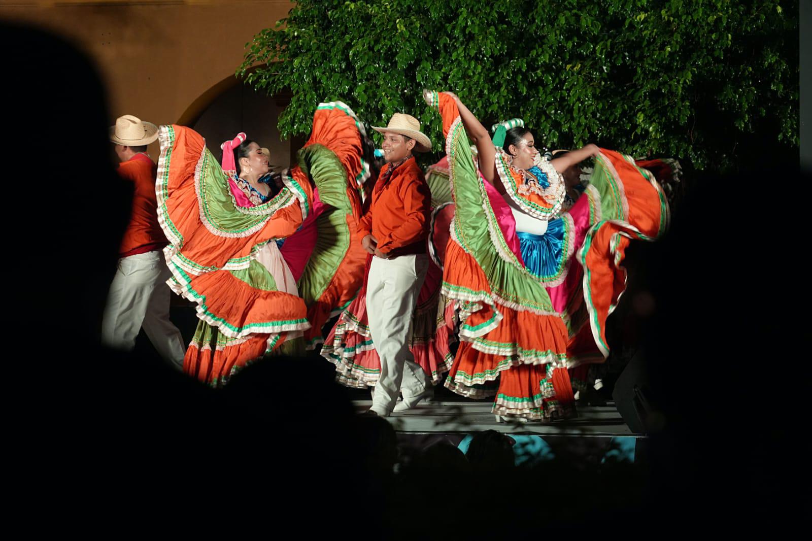 $!Esta agrupación está dedicada a preservar y promover la cultura folklórica de México.