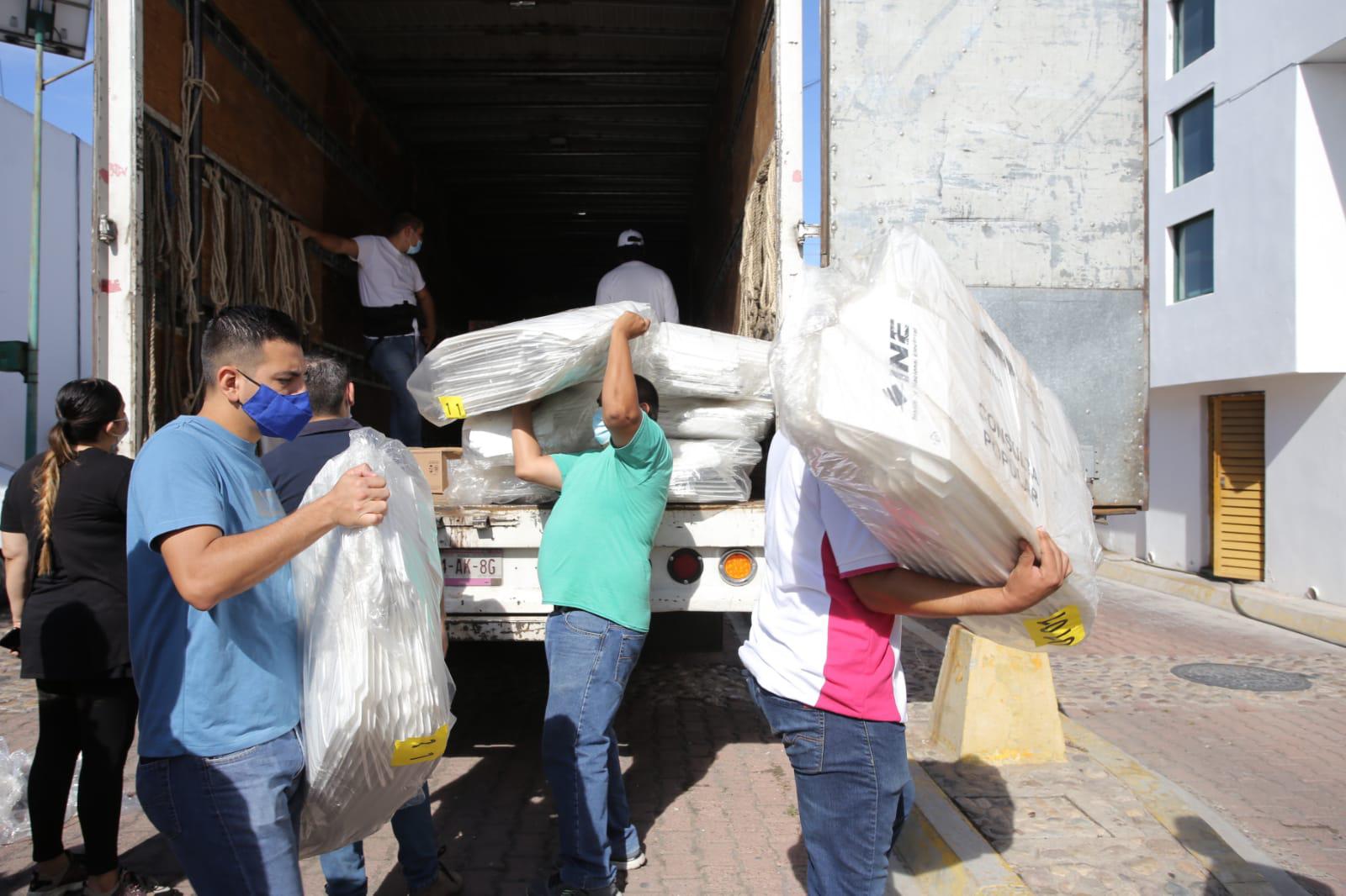 $!Llega a Mazatlán material para consulta popular del 1 de agosto