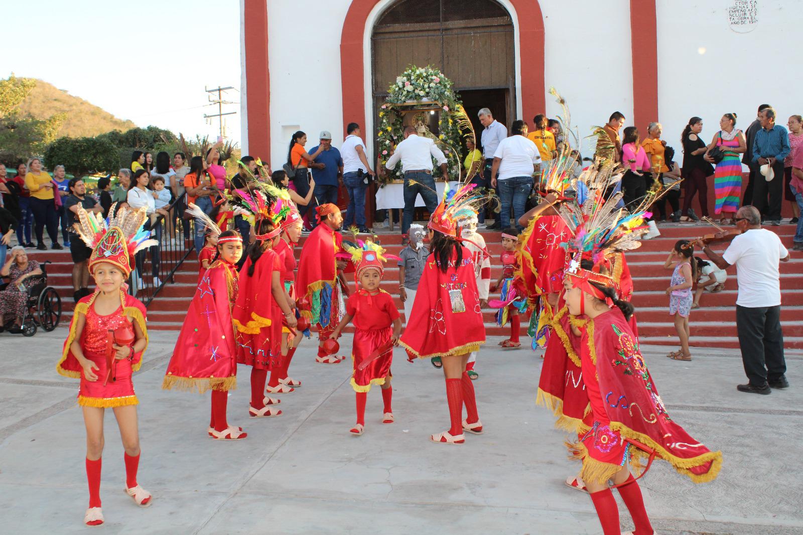 $!Buscan apoyo Matachines de Matatán para que pequeños conozcan el Gran Acuario Mazatlán