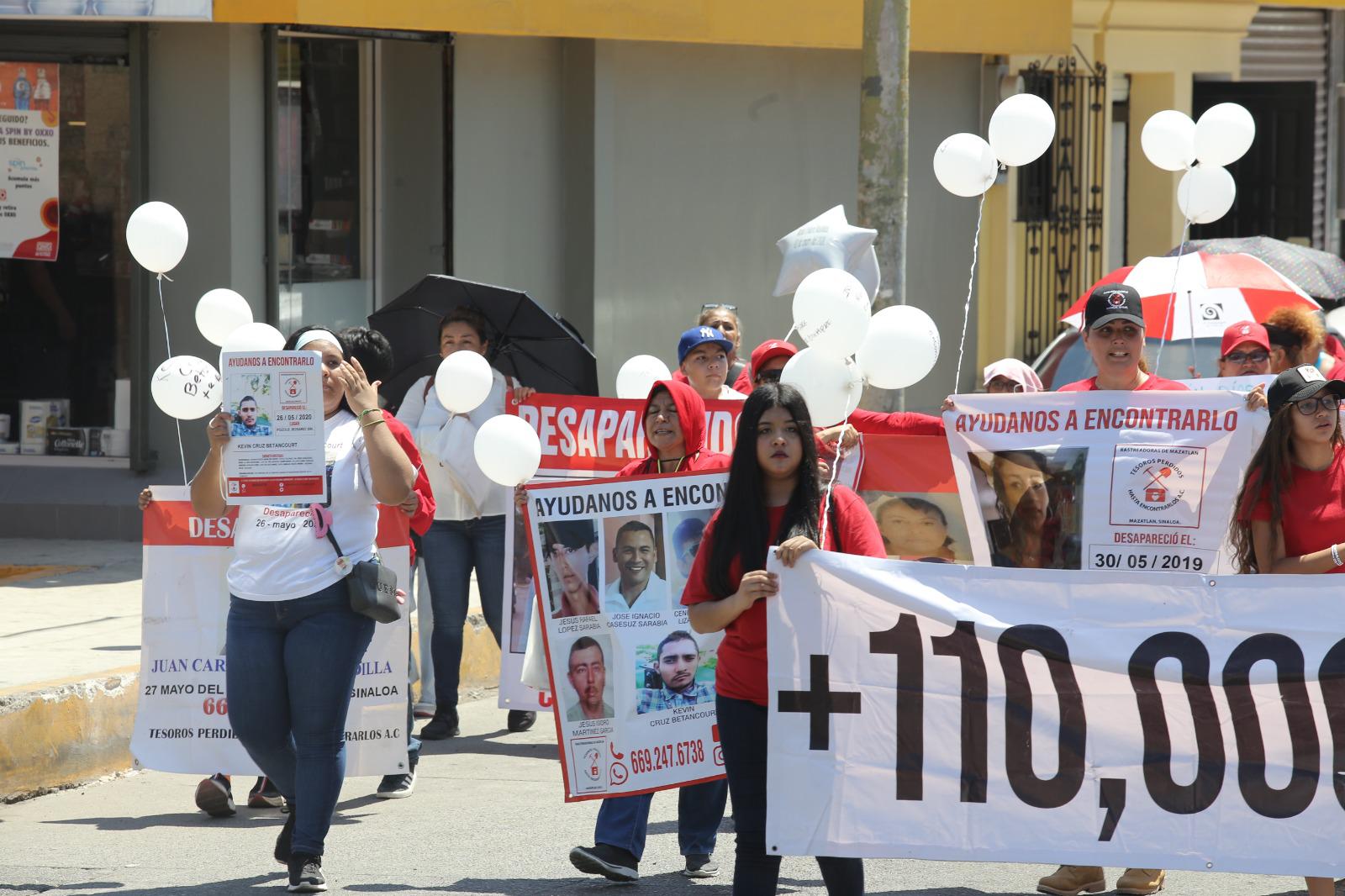 $!Realizan rastreadoras marcha este Día de las Madres, en Mazatlán