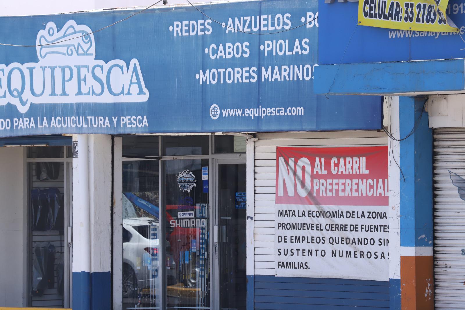 $!Comerciantes de Avenida Juan Carrasco lamentan acoso de Tránsito Municipal hacia clientes