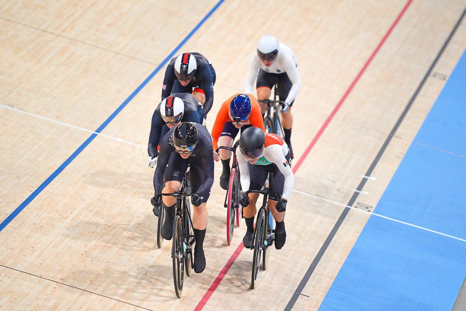 $!Sinaloense Luz Daniela Gaxiola finaliza sexta en el Keirin femenino en París 2024