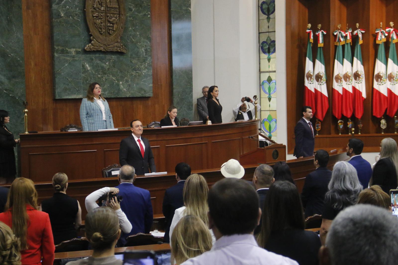 $!Instalan la 65 Legislatura del Congreso del Estado de Sinaloa