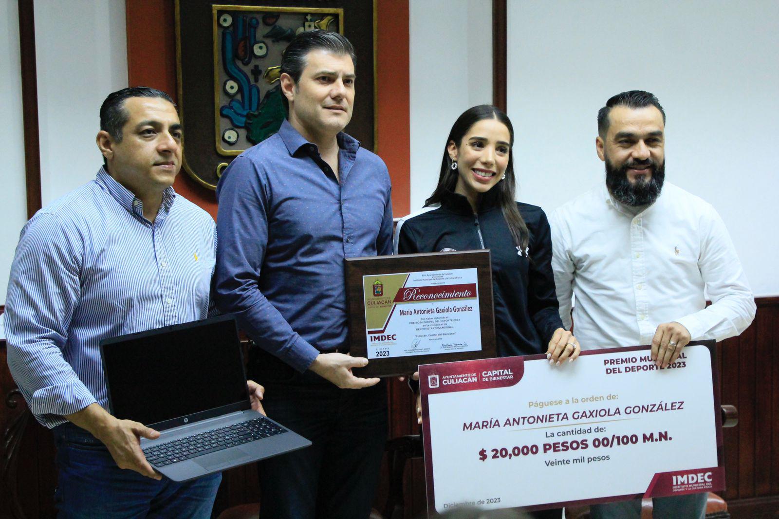 $!Entregan Premio Municipal del Deporte 2023, en Culiacán