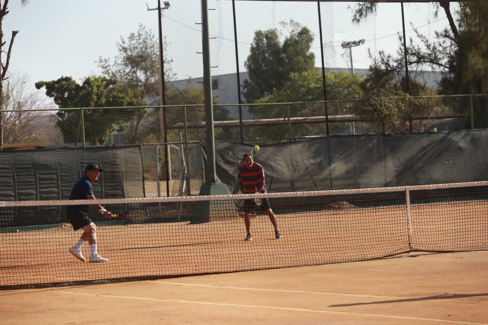 $!Marcan diferencia Lizárraga y Ríos en Torneo del Día del Padre