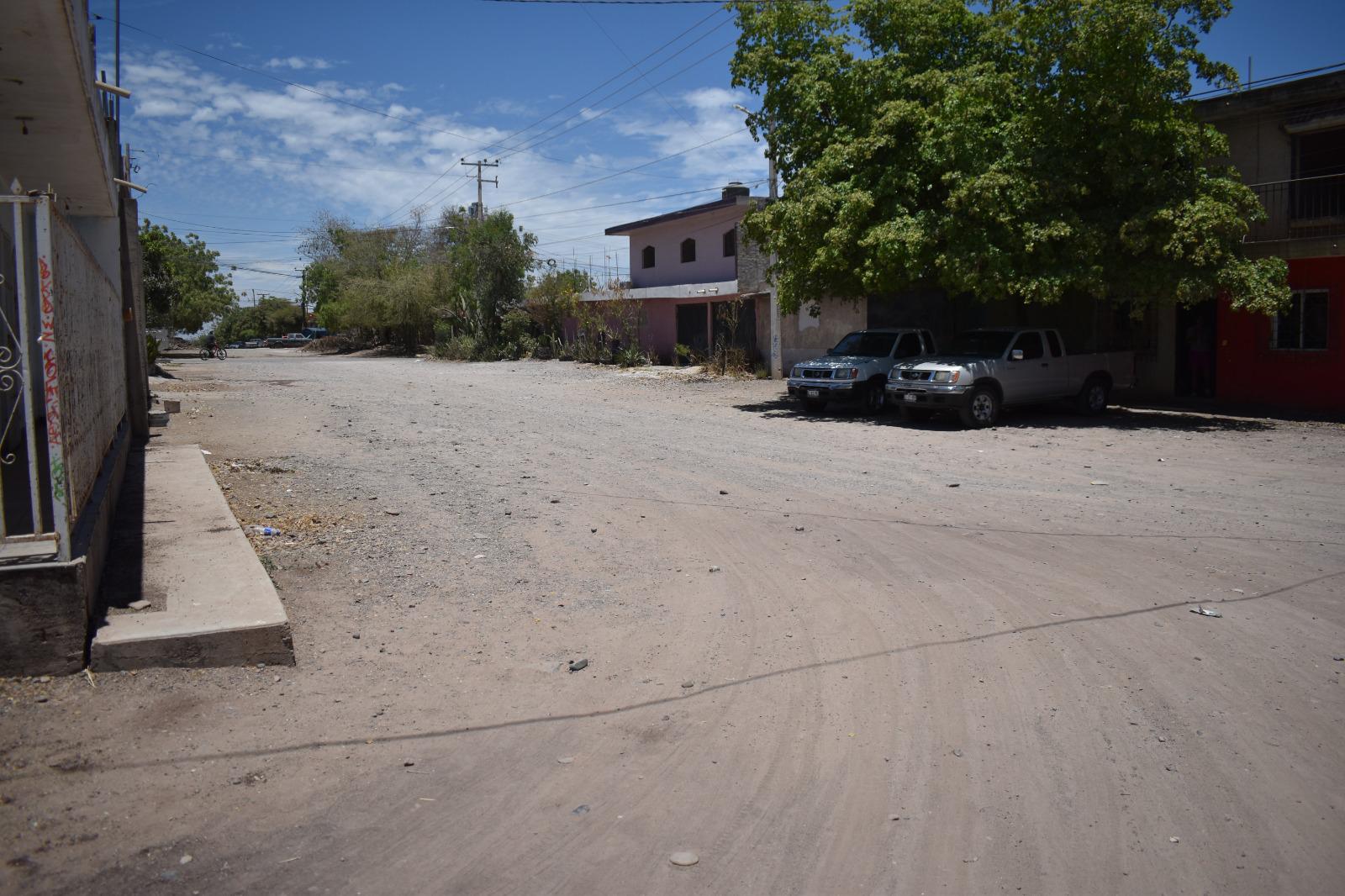 $!Desde hace 14 años dieron dinero para pavimentación de su calle y no les han hecho la obra