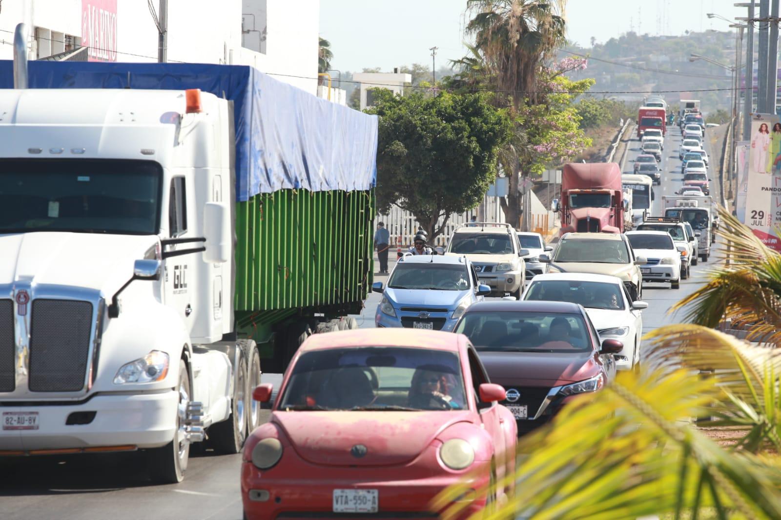 $!Mazatlán, una ciudad con gran apretón vial