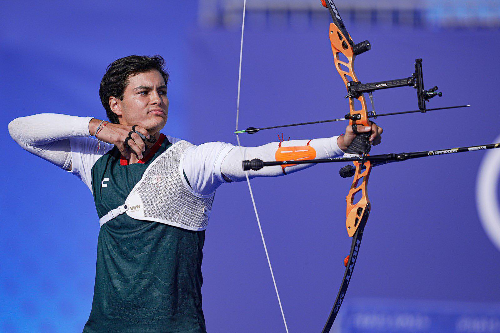 $!Alejandra Valencia y Matías Grande sacan la casta y avanzan a octavos de final en tiro con arco en París 2024