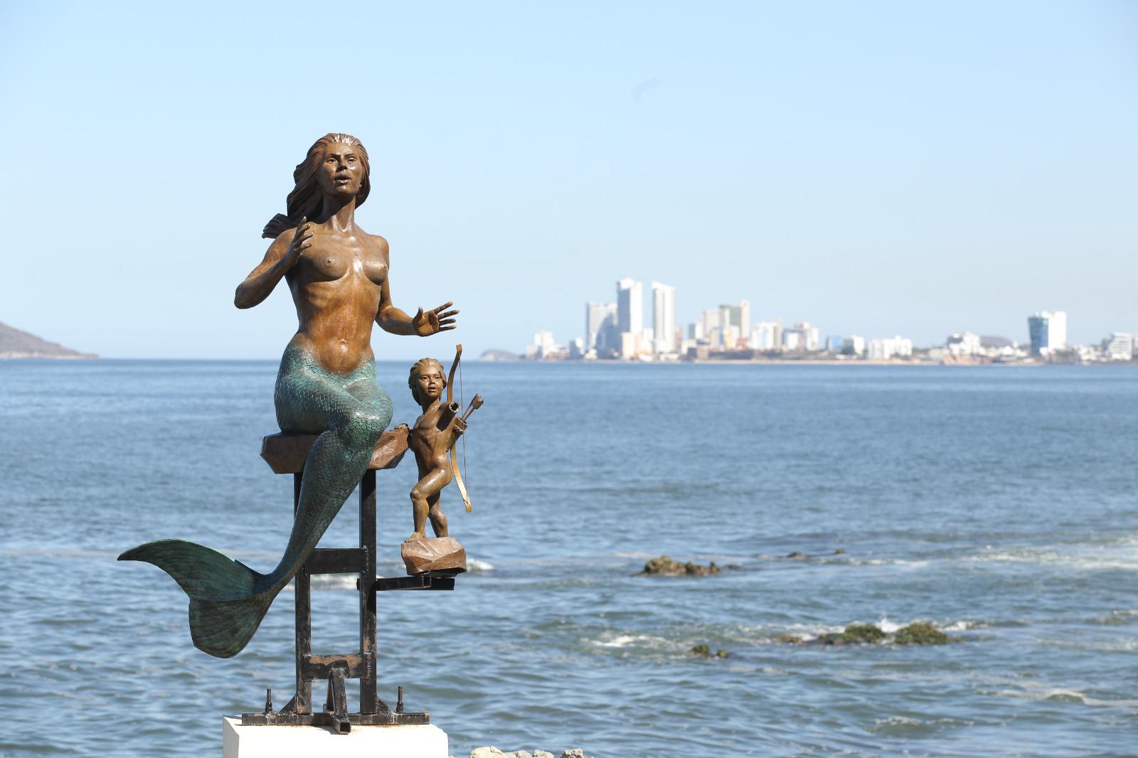 $!Mutilan al cupido de la escultura La Diosa de los Mares, en la Sánchez Taboada