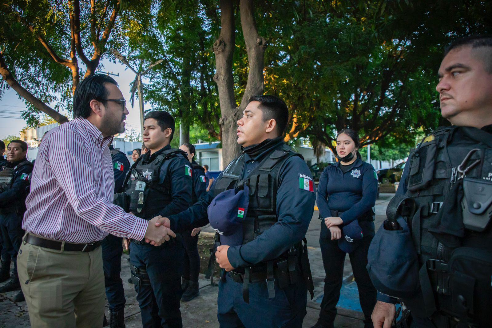 $!Regresan a la calle policías municipales y de tránsito en Culiacán