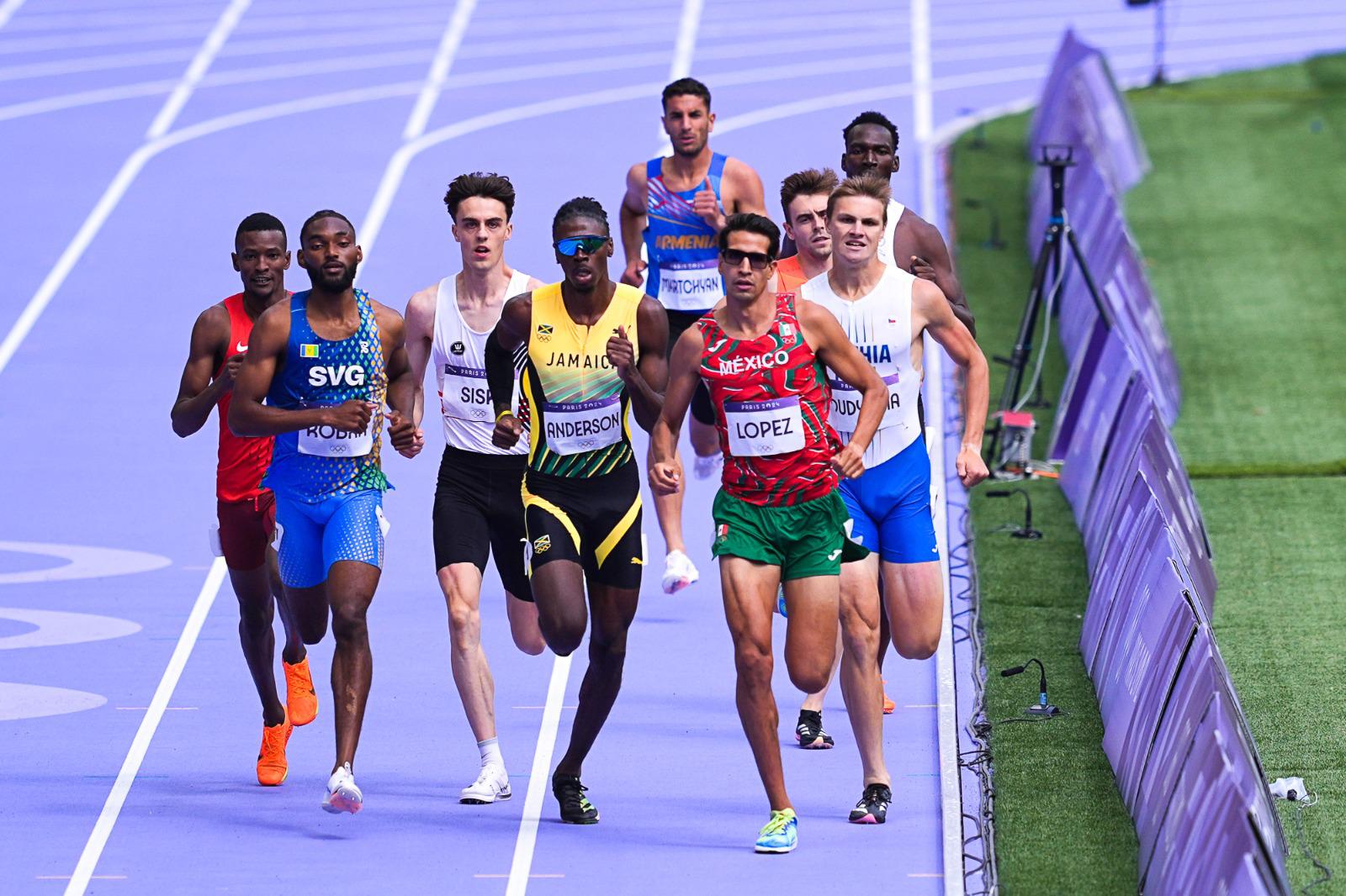 $!Tonatiu López alcanza una histórica semifinal olímpica en 800m