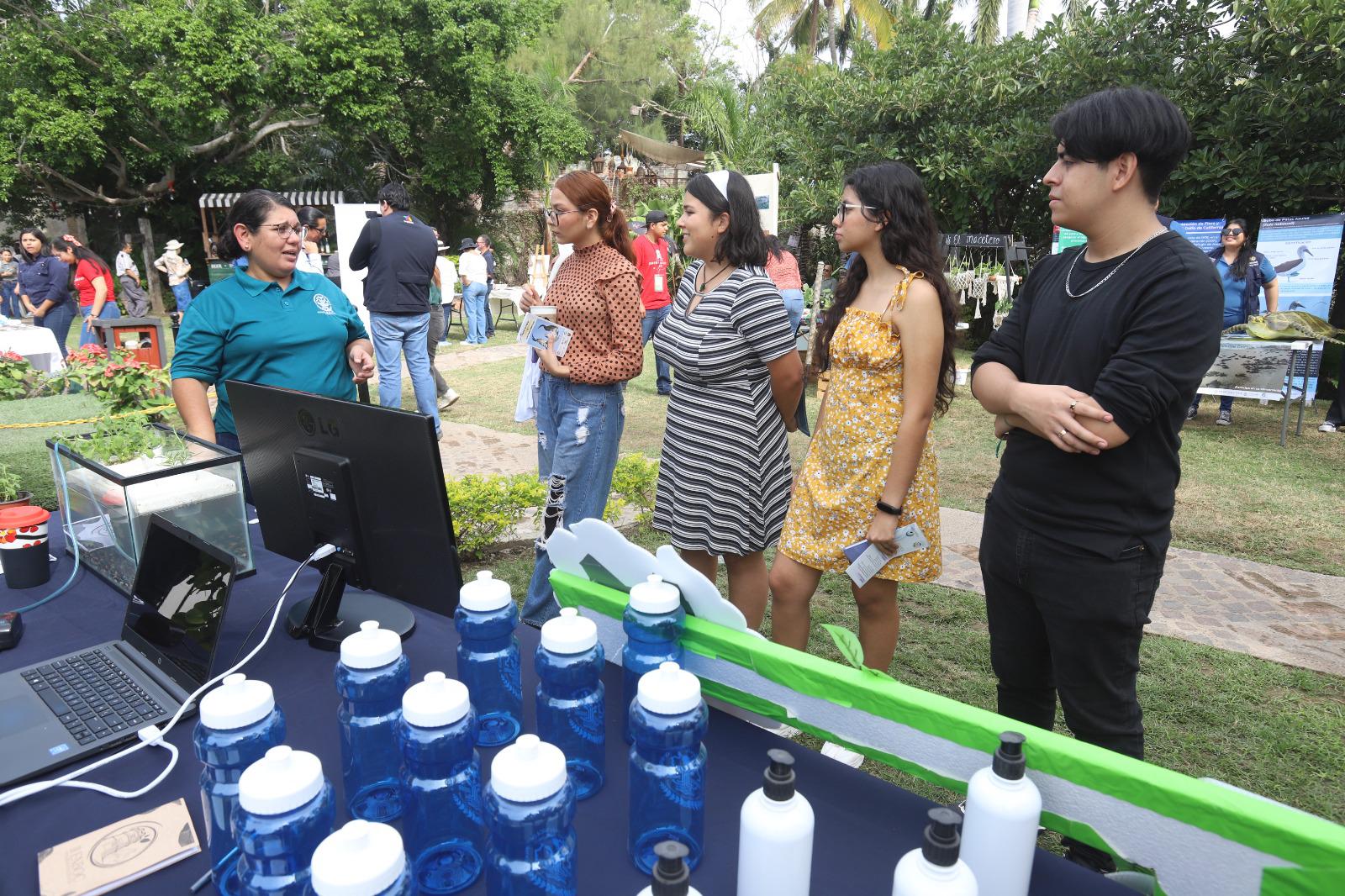 $!Inauguran en Mazatlán Encuentro de Biología en el Observatorio 1873