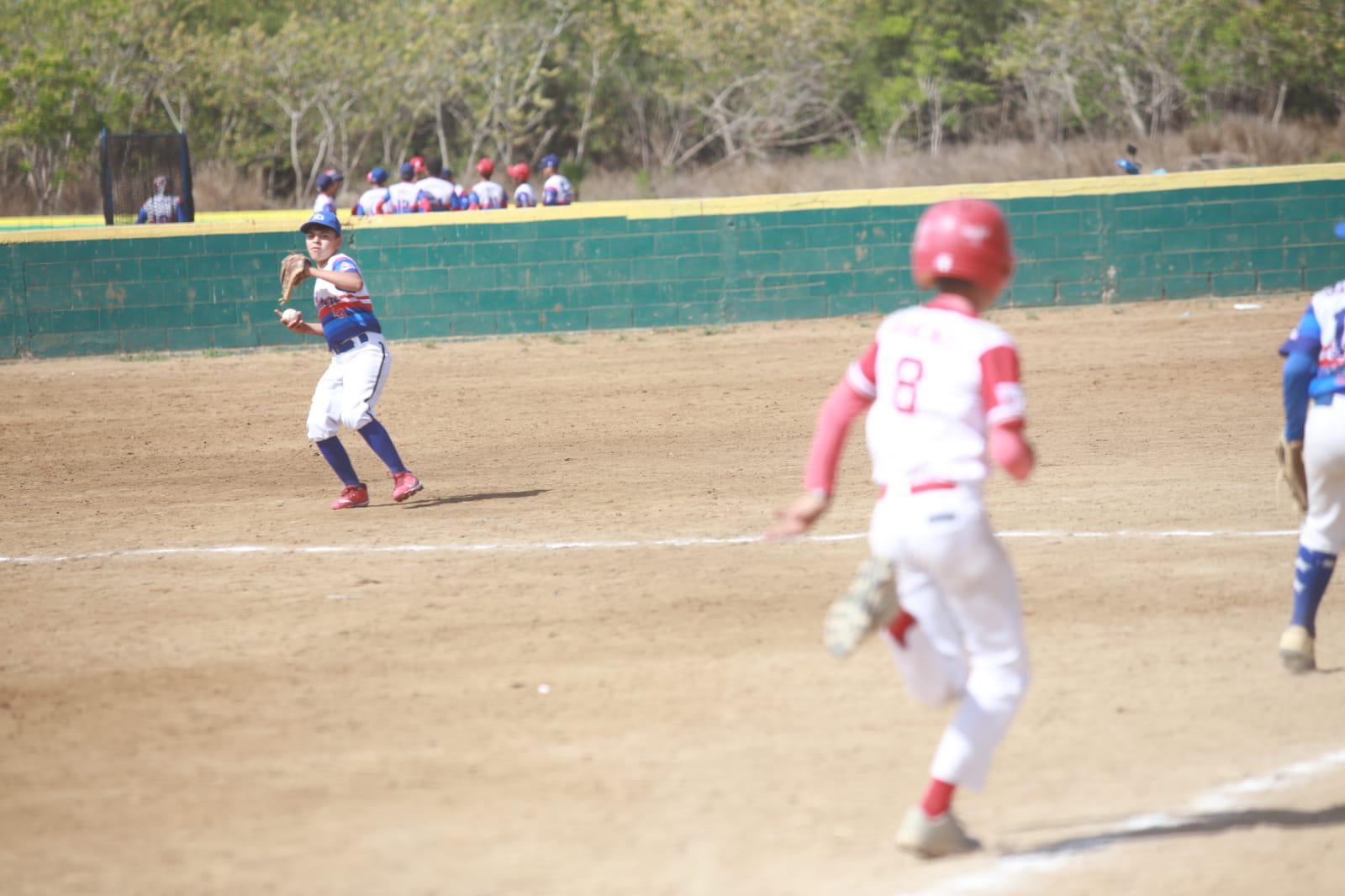 $!Disputados partidos se viven en Torneo Distrital y Nuevos Valores