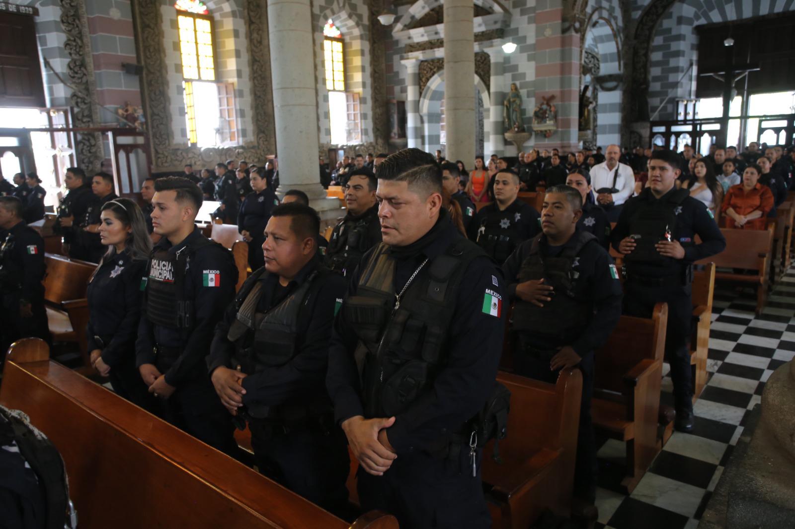 $!Piden a policías en su día que cumplan su función correctamente, siempre buscando lo justo