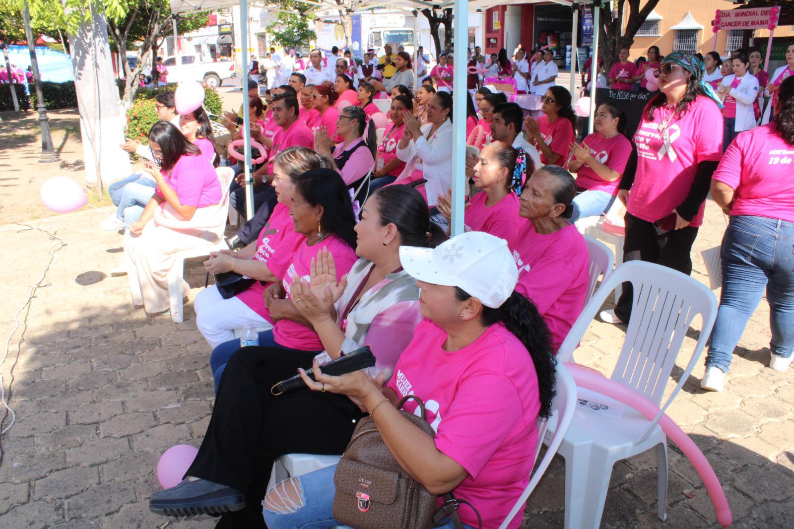 $!En Rosario, marchan de rosa para crear conciencia sobre el cáncer de mama