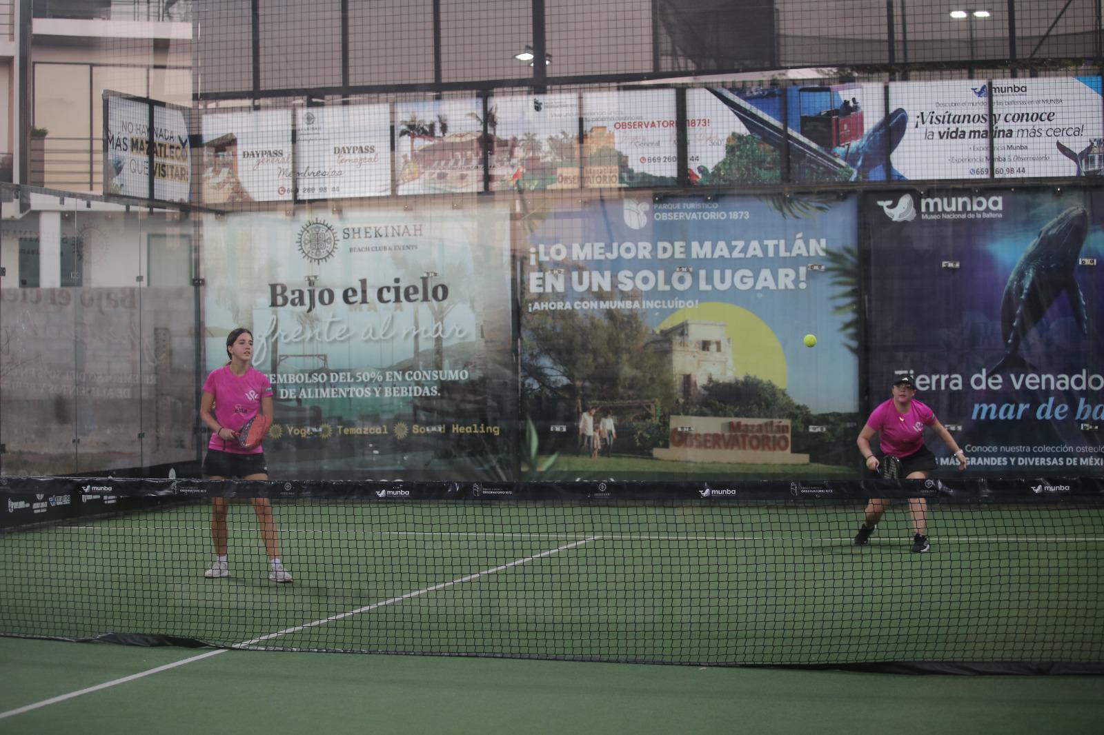 $!De Rueda y Lizárraga aseguran nivel Principiantes en Torneo Rosa de Pádel