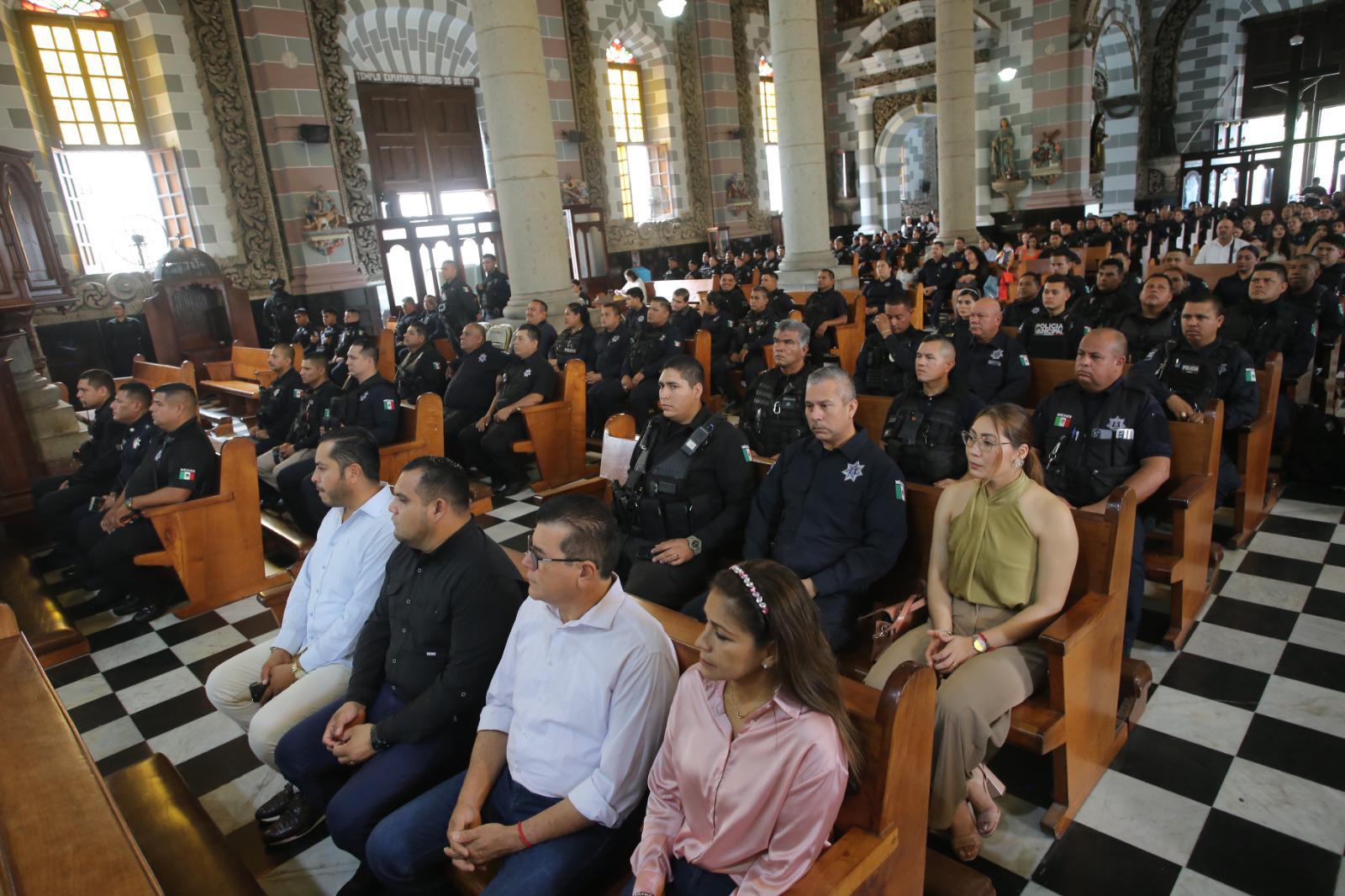 $!Piden a policías en su día que cumplan su función correctamente, siempre buscando lo justo