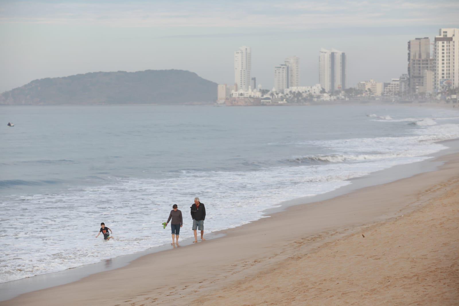 $!Amanece Mazatlán a 14 grados; se prevé un día fresco