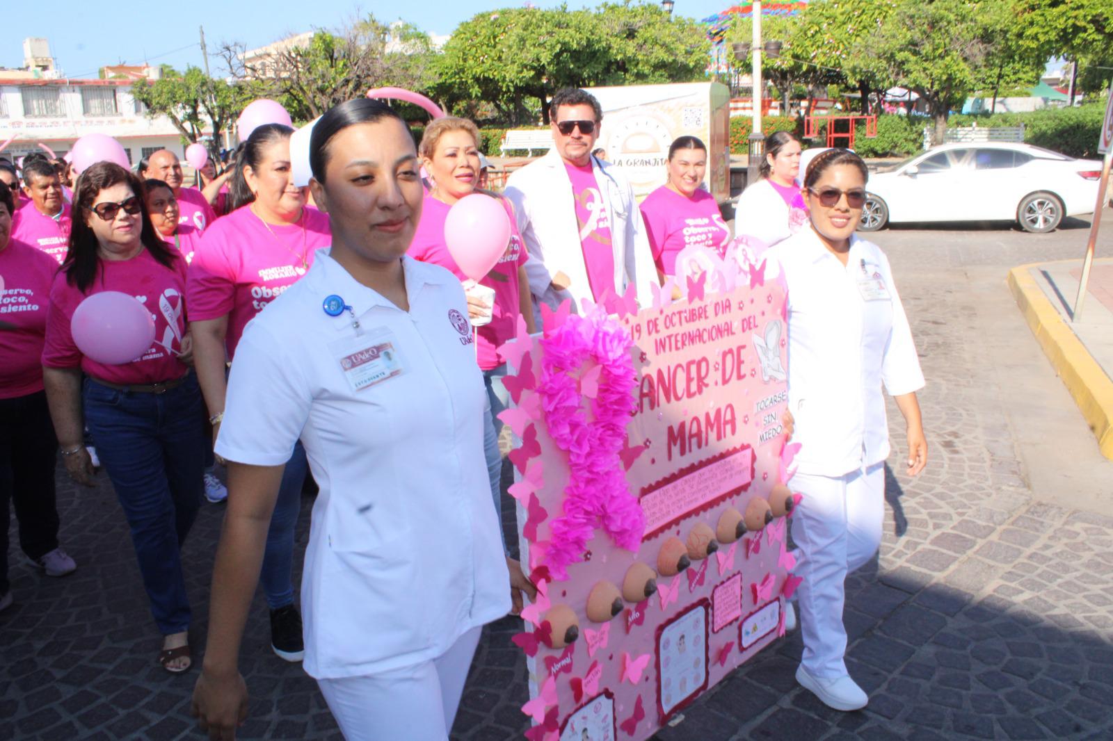 $!En Rosario, marchan de rosa para crear conciencia sobre el cáncer de mama