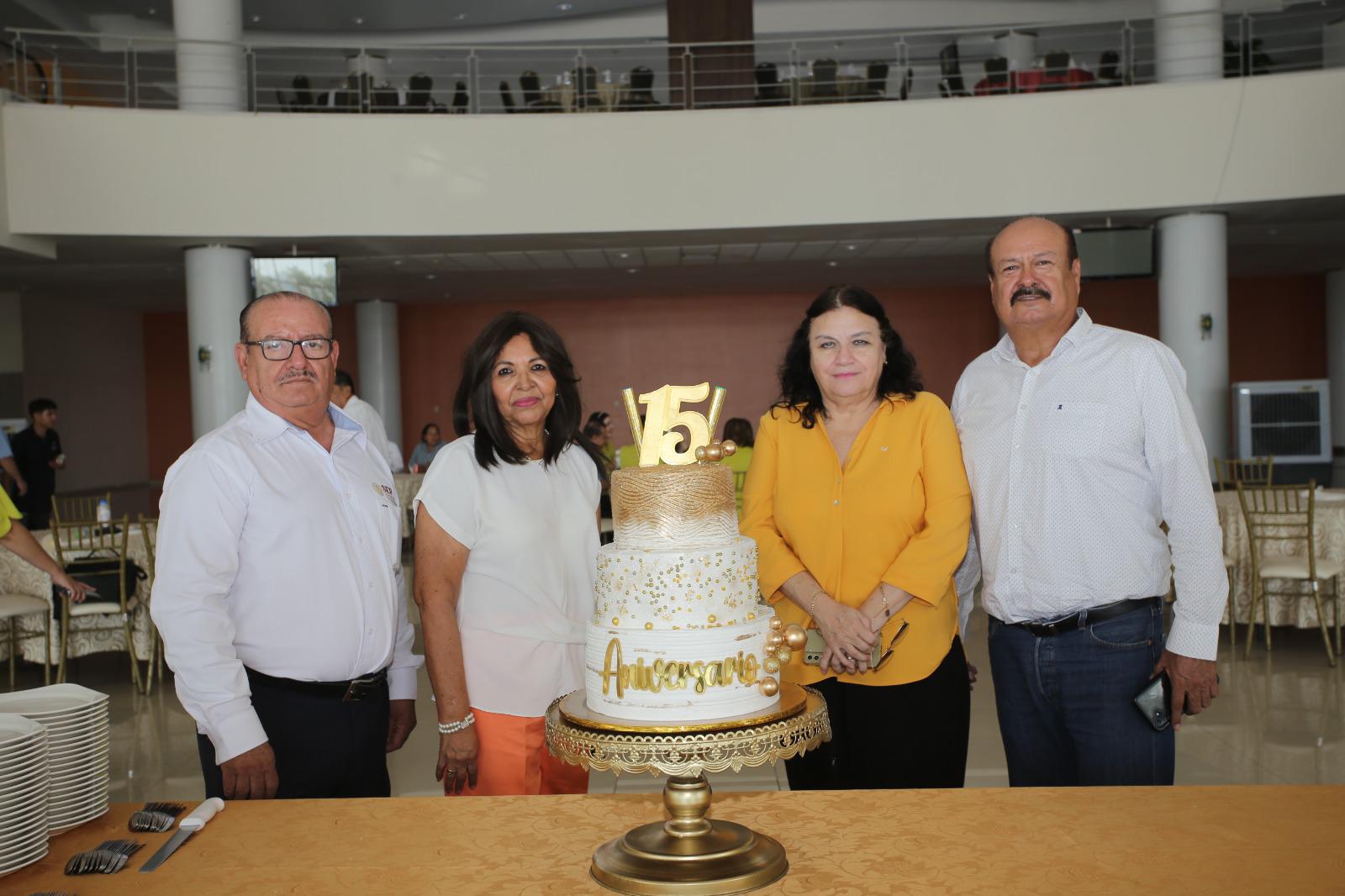 $!Gregorio Lizárraga, Olga Alicia Rojas, Adelina Cano y Martín Villela, integrantes del Patronato, asistieron al festejo.