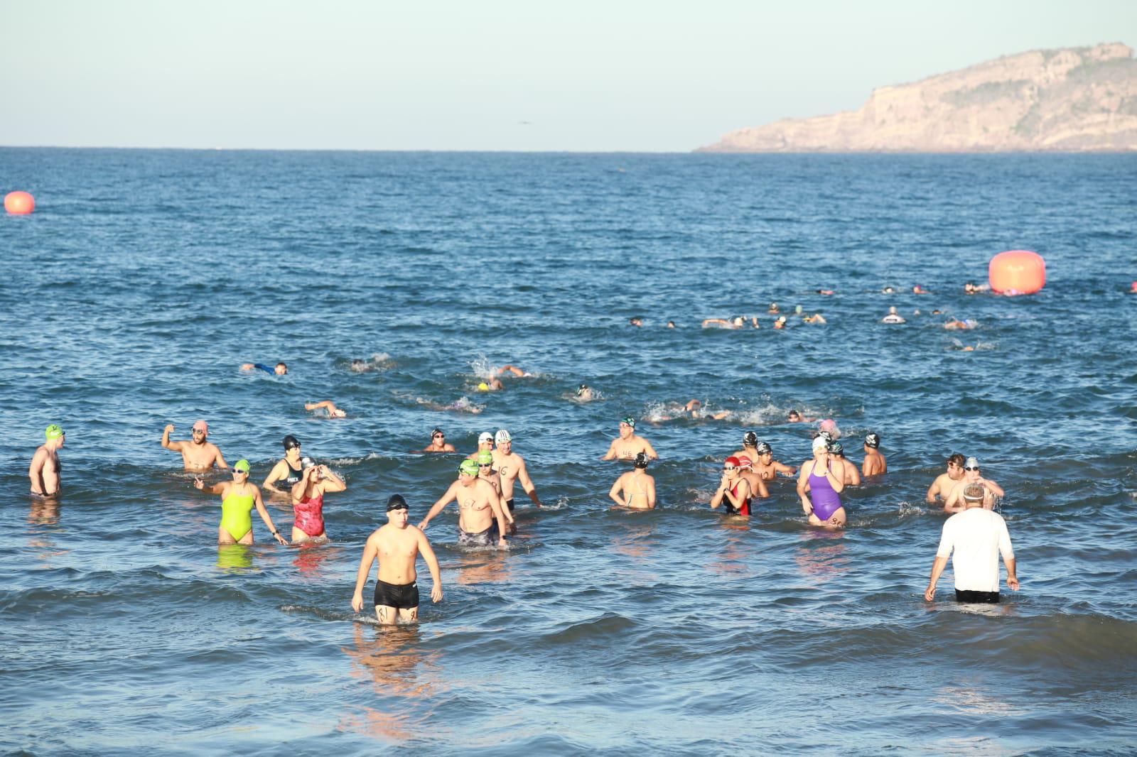 $!Tirado Humarán, Mercado Fong y Luna Díaz dominan el mar el Puntuable de Natación