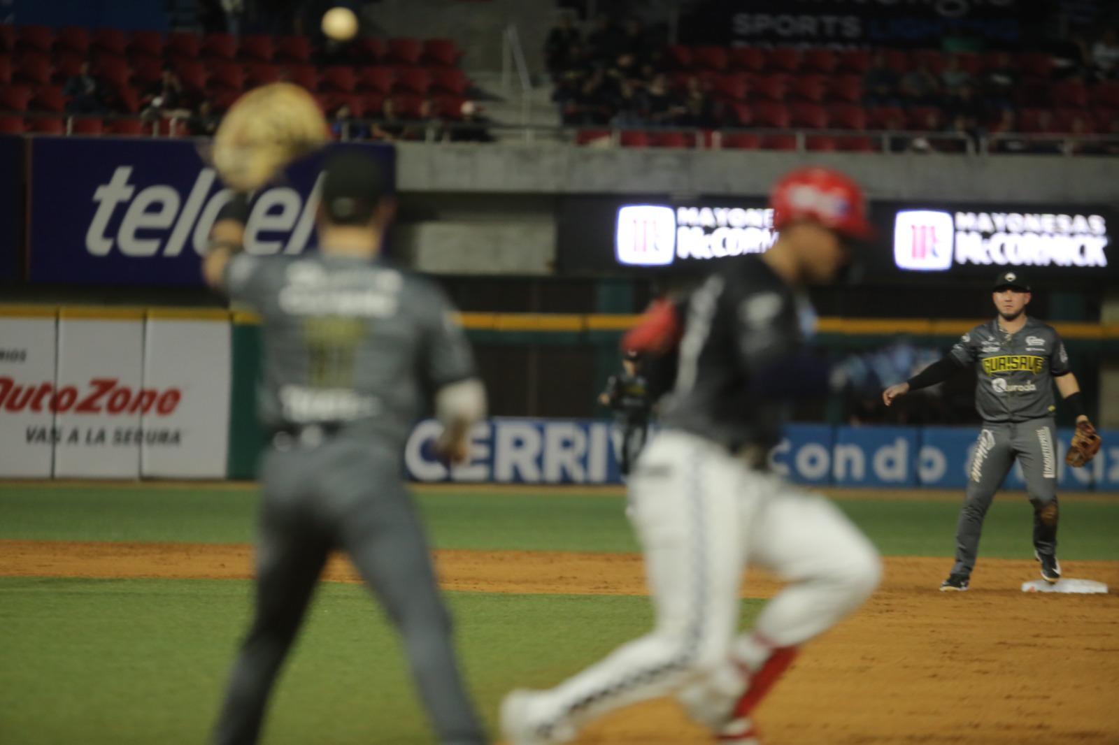 $!Venados viene de atrás y empareja la serie ante Guasave